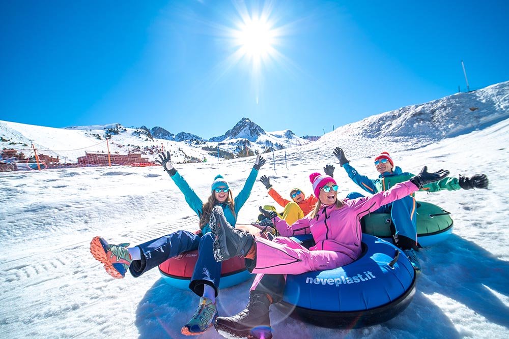 snowtubbing-surf-evasio